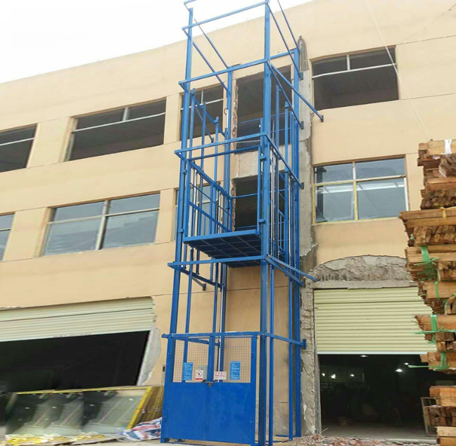 光泽建材厂室外物料提升