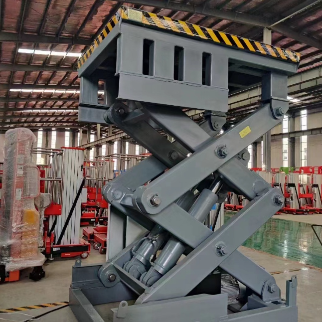 光泽剪叉式升降平台